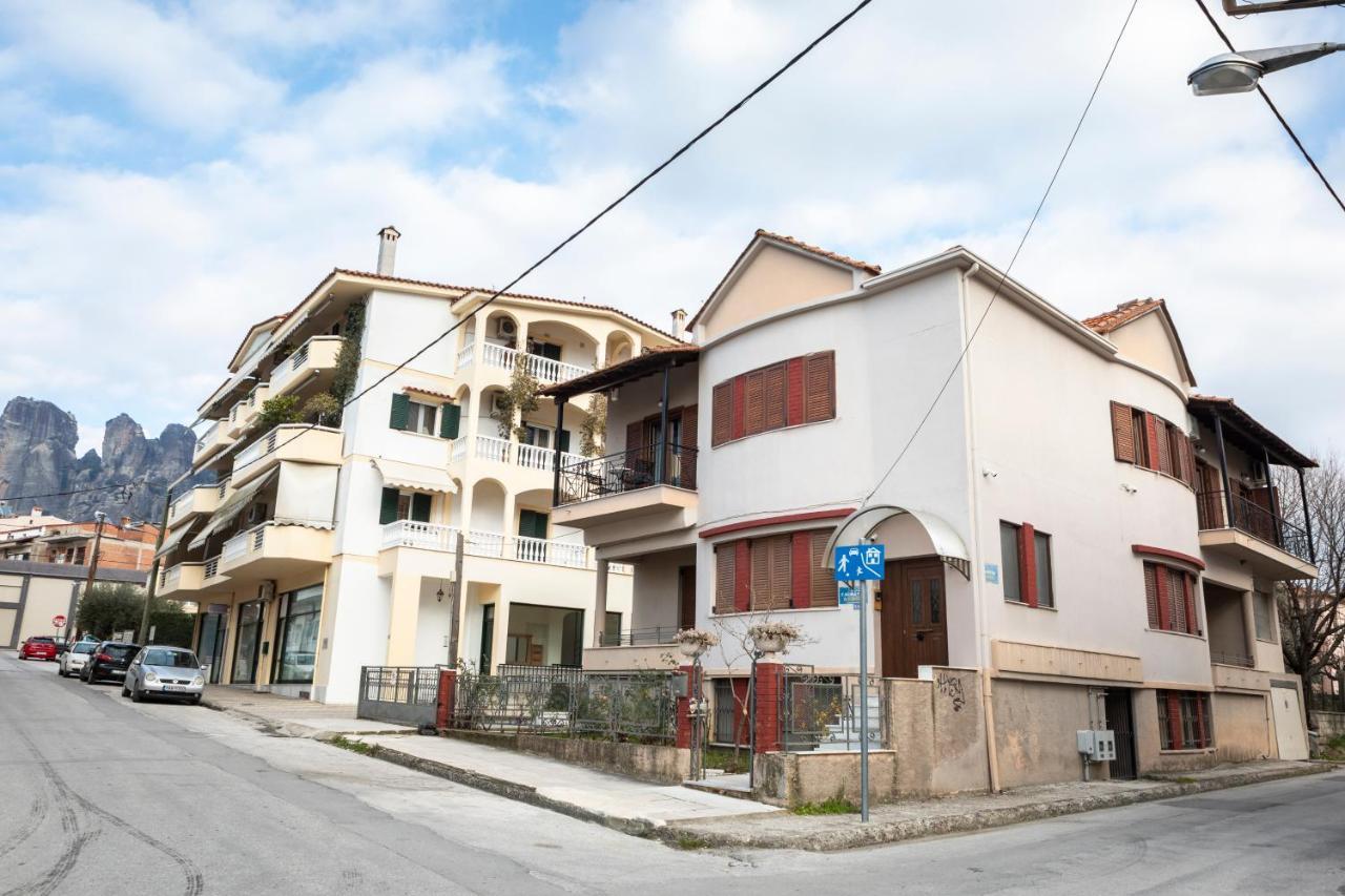 Palazzo Di Meteora Apartment Калампака Екстериор снимка